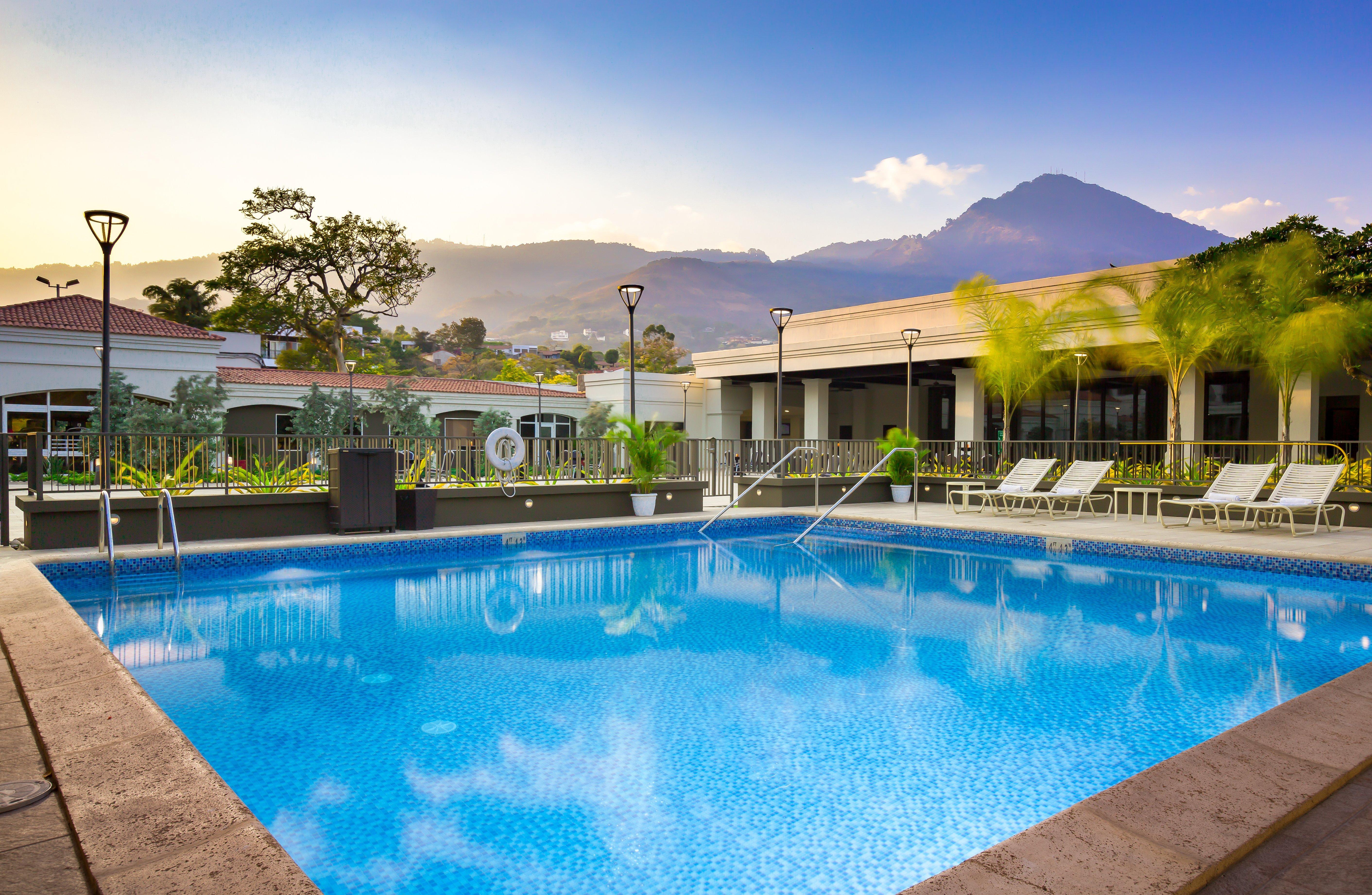 Hilton San Salvador Hotel Buitenkant foto
