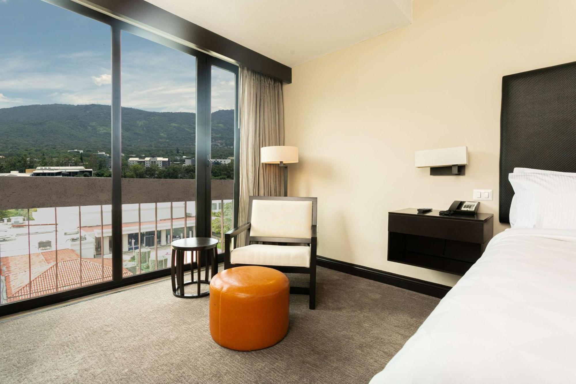 Hilton San Salvador Hotel Buitenkant foto