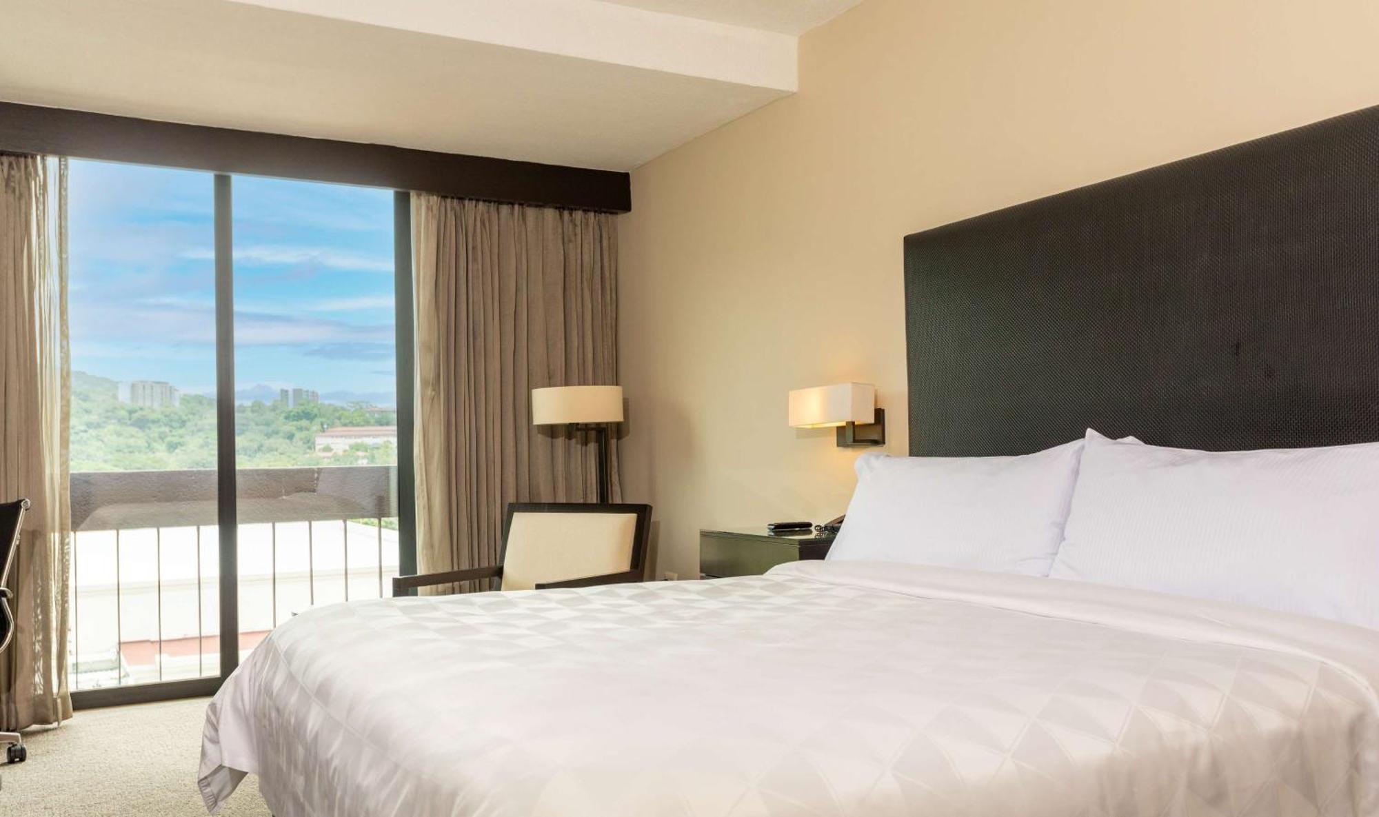 Hilton San Salvador Hotel Buitenkant foto