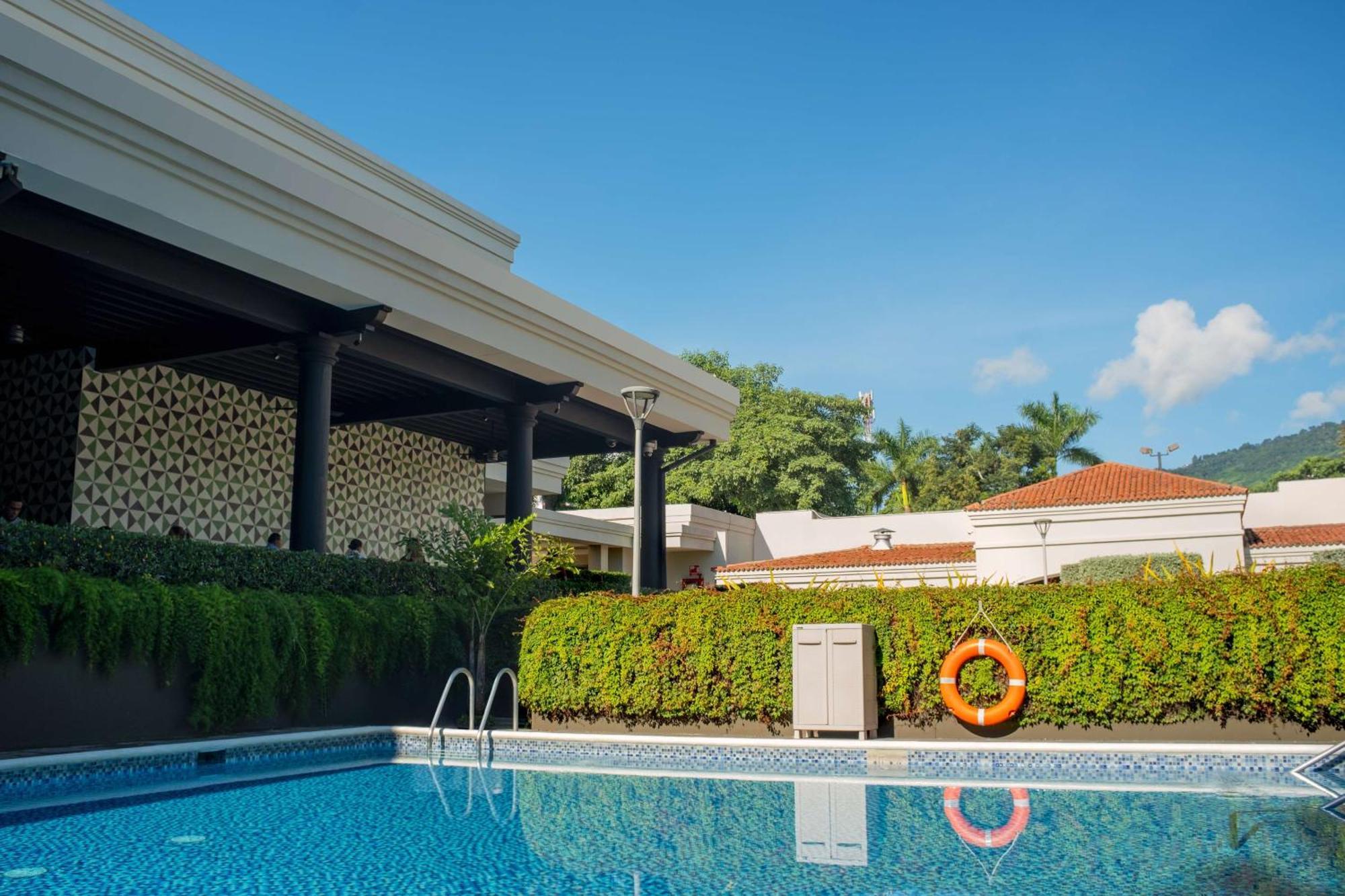 Hilton San Salvador Hotel Buitenkant foto